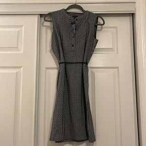 Never worn, doesn’t fit and won’t let me return. Size M (Petite)